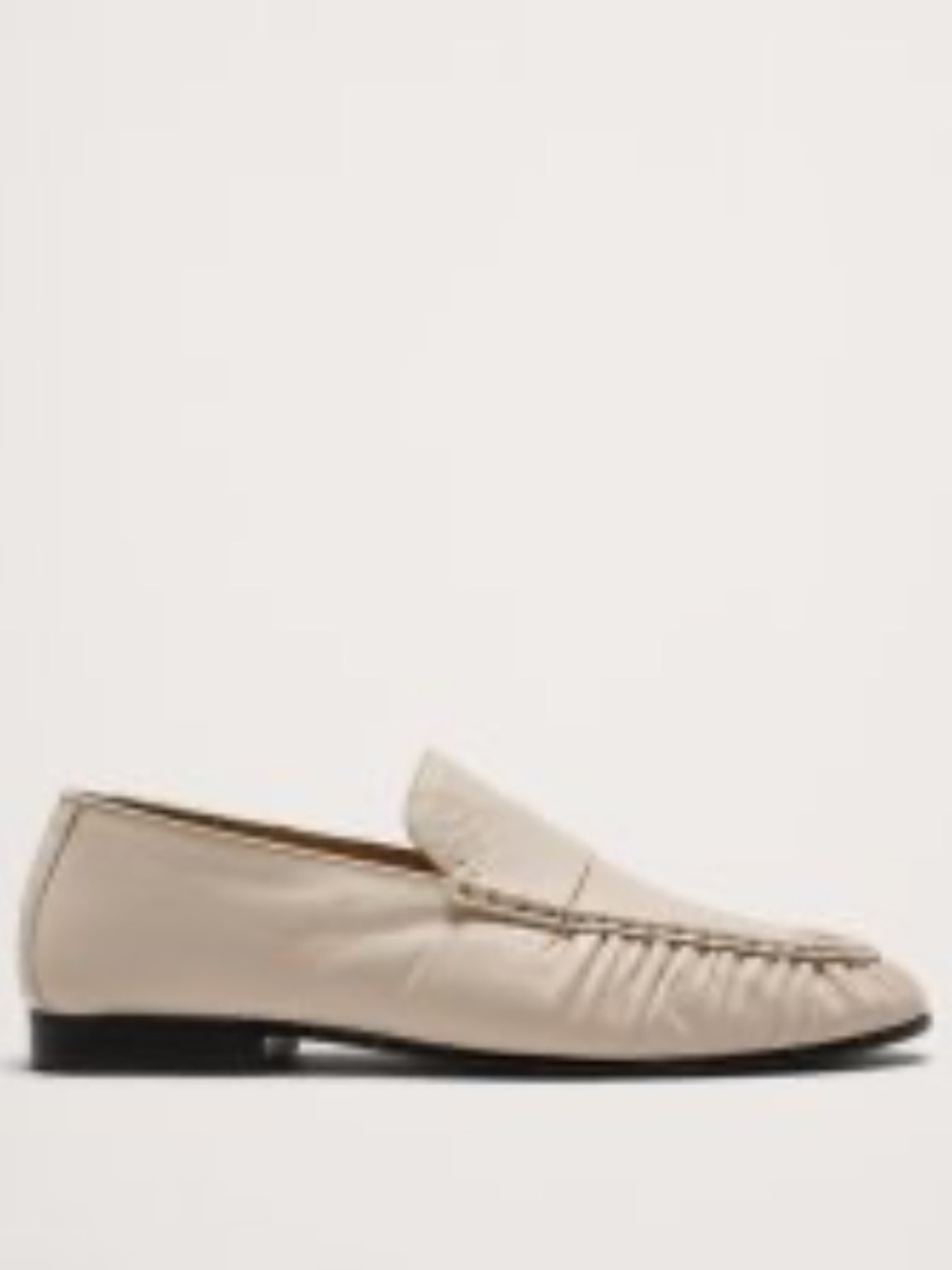 Banana Republic Leather Moccasin in Ivory